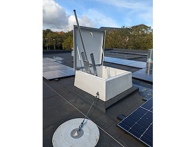 Teleskopisk udstigningsvange til trin